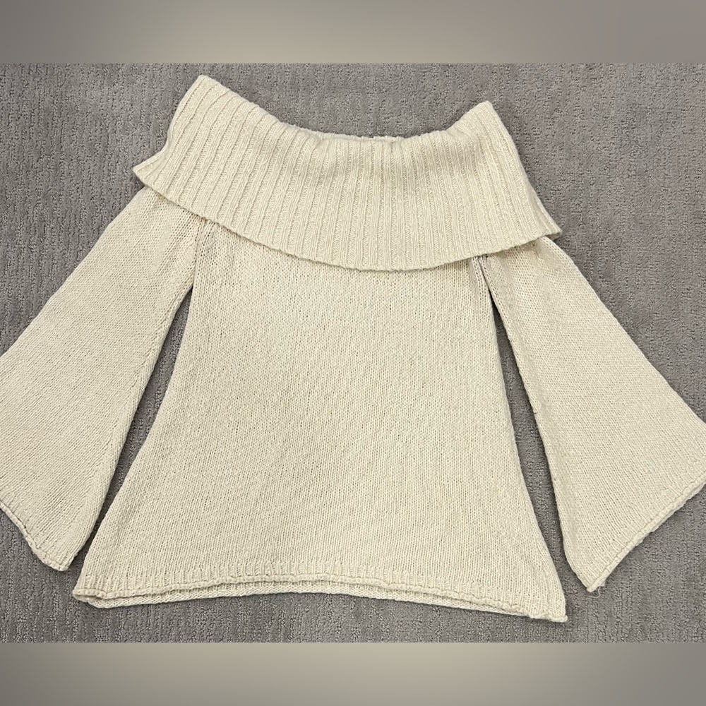Women’s Hem & Thread Off-Shoulder Cream Sweater